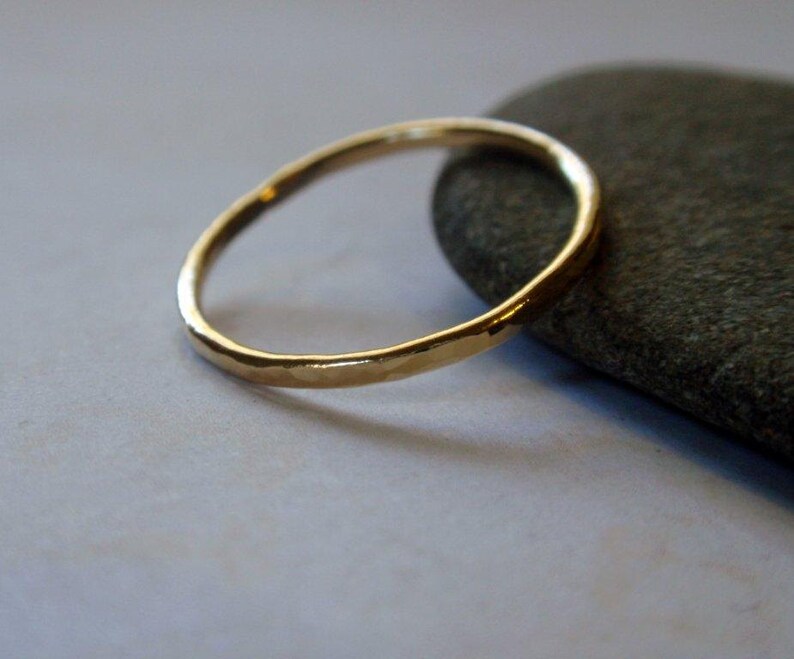 18K Gold Ring Band Hammered Skinny Stacking Ring in Stunning Gold image 3