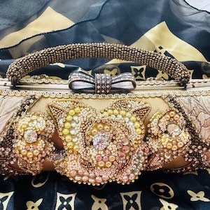 MARY FRANCES PURSE