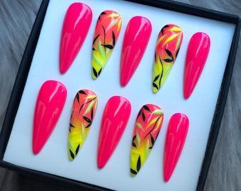 Pink Neon Press On Nails, Pink Floral Nail, Simple Nail Set, Y2k Nail Idea