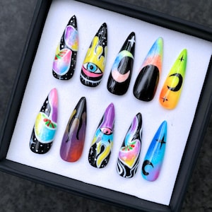 Witchy Press On Nails / Custom Press On Nails / Black Tone Press On Nails / Halloween False Nails