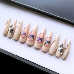 Creamy butterflies Press On Nails / Gothic Nails / Nail Press On / Reusable nails / False nails / Fake nails / Glitter nails/ Handmade nail