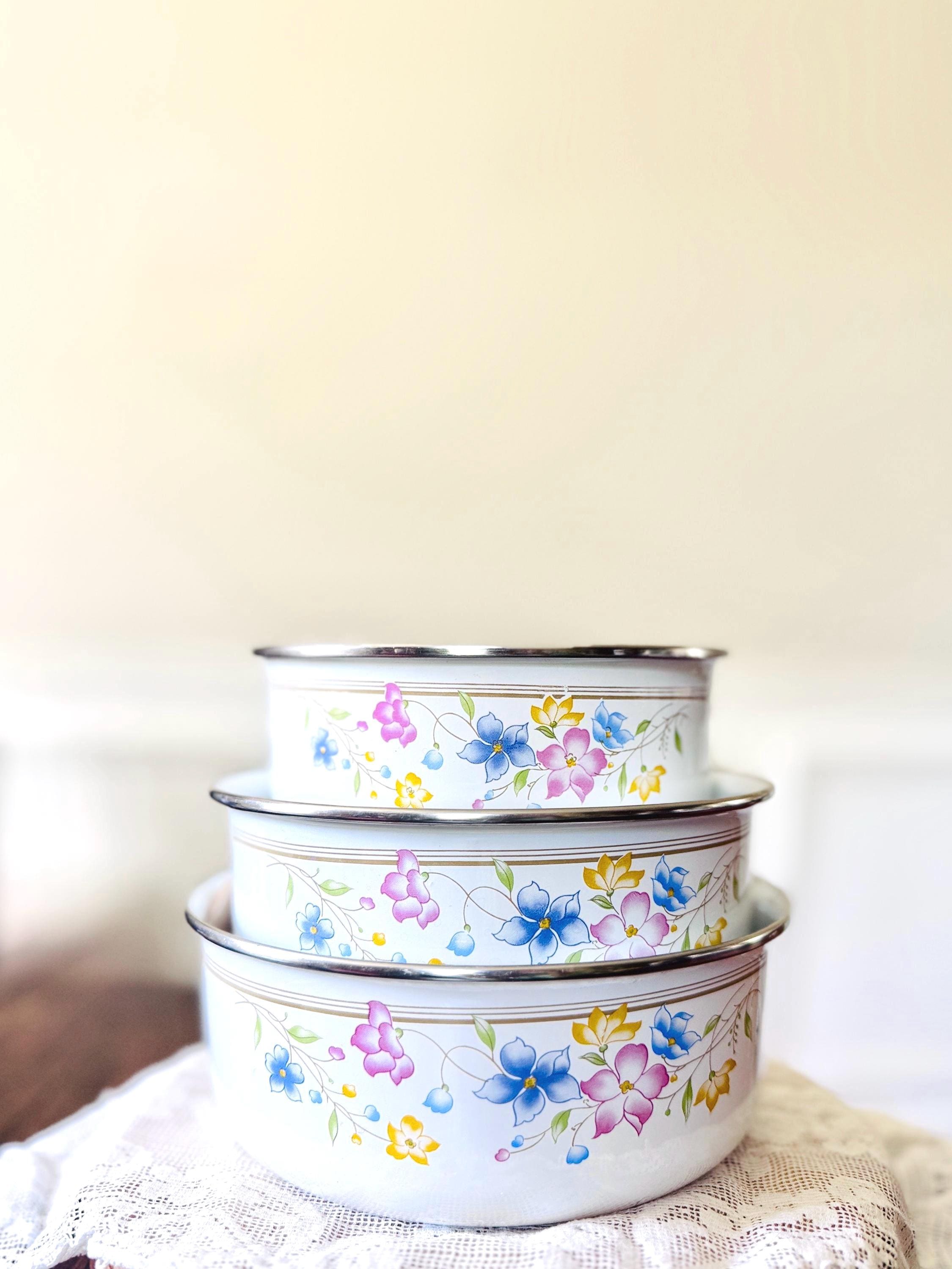 Vintage Enamelware Nesting Bowls - Etsy