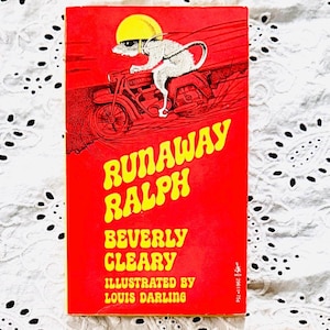 Vintage Beverly Cleary paperback chapter books — Ramona, Henry Huggins and more! Runaway Ralph