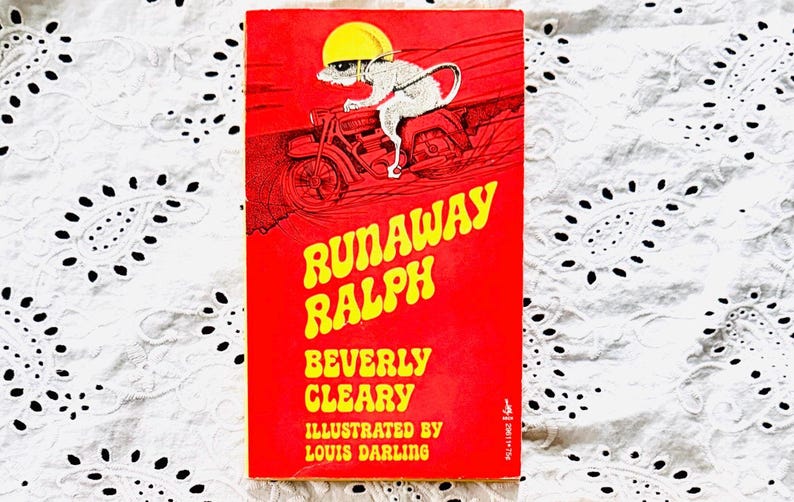 Vintage Beverly Cleary paperback chapter books — Ramona, Henry Huggins and more! Runaway Ralph