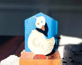 Vintage wooden country goose napkin holder