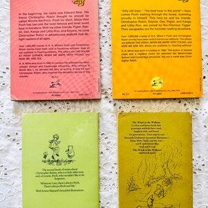 Puede incluir: Cuatro libros de bolsillo antiguos con portadas coloridas. Arriba a la izquierda rosa, arriba a la derecha amarillo, abajo a la izquierda verde claro y abajo a la derecha amarillo mostaza. Cada portada tiene texto negro e ilustraciones de personajes.