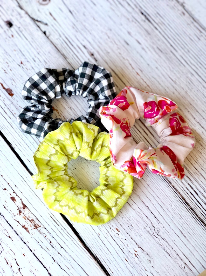 Hair Bunny Scrunchie PDF sewing pattern, instant download, hair accessory, beginner sewing pattern, sewing tutorial. image 3