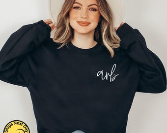 Custom Monogrammed Sweatshirt for Women and Men Initial Sweatshirt Custom Sweatshirt Hoodie Cute Crewneck Personalized Gift Monogram Gifts