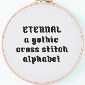 Gotisch schrift kruissteek alfabetpatroon - eeuwig - middeleeuws decoratief lettertype - volledige digitale pdf-download