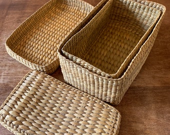 Set of two woven nesting baskets in perfect condition: midcentury modern vintage