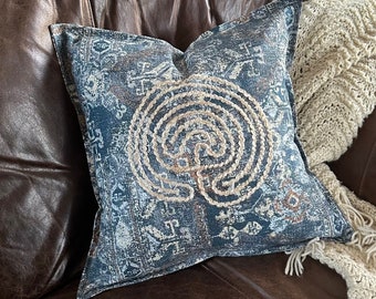 Pillow Cover with Finger Labyrinth - Brilliant!