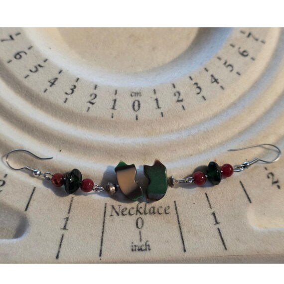 Bear Shell Red Green Beaded Drop Dangle Earrings … - image 6