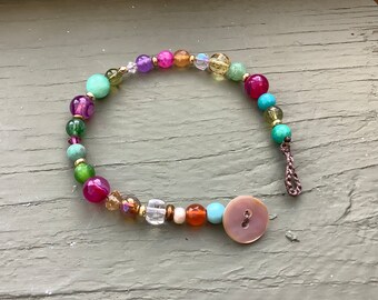 Gemstone crystal bracelets mother of pearl button