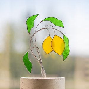 Custom Lemon Stained Glass Suncatcher, Fruit Window Art, Lemon Décor for Plant Lovers, Perfect Stained Glass Gift or Gift Idea