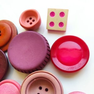 Lot of  french buttons 60s   set of 12