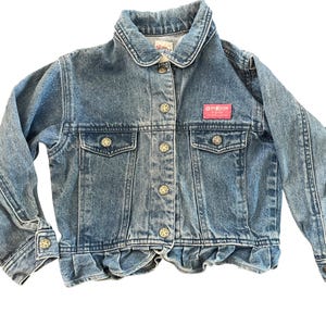 Vintage Oshkosh 90s B&#39;gosh Light Wash Denim Jean Jacket Ruffled Bottom Vestbak Size 4T