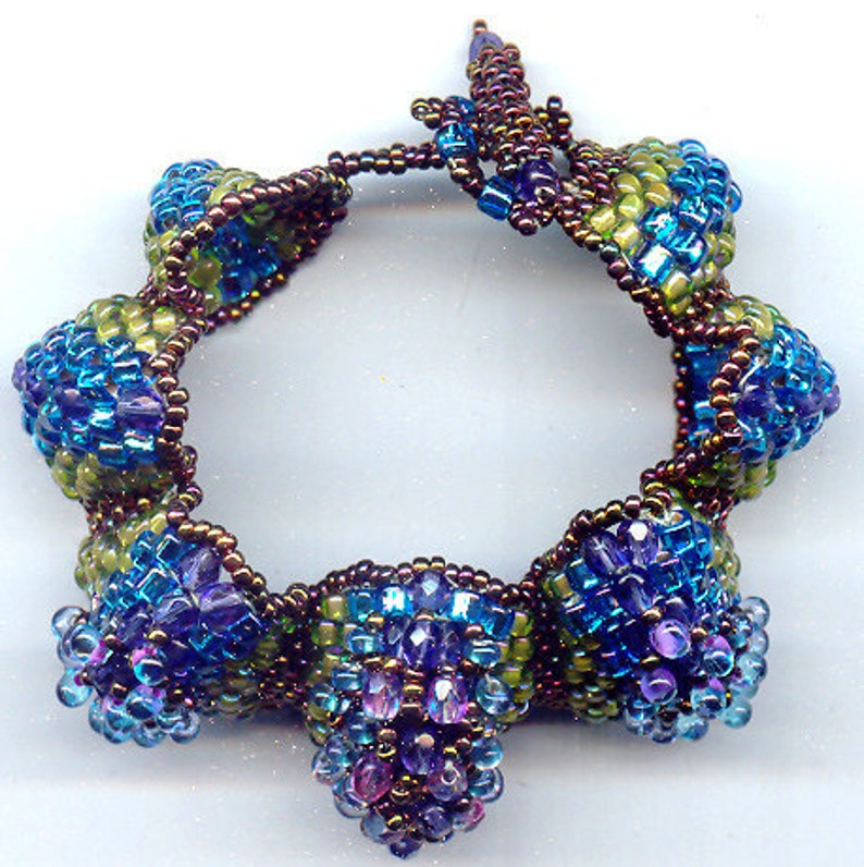 Peyote Scalloponi Bracelet Tutorial image 2