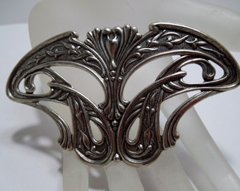 Exquisite Brass Art Nouveau Stamping.  3.5 x 2 inches