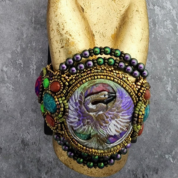 Heidi Kummli The Swan Cuff