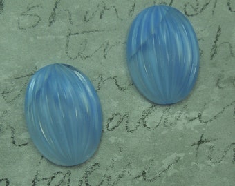 30mmx22mm Oval Sapphire Ridged Moon Glow Glass Cabochon