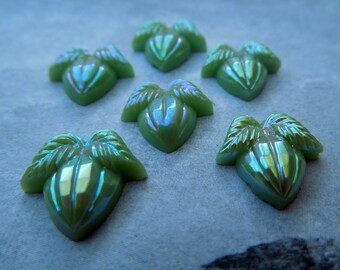 12mmx12mm Faceted Mint Green AB West German Glass Acorns and Leaves (5)