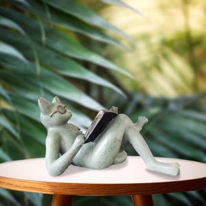 Cat Reading Book, Cat Garden Statue, Gnomes Decor, Resin Craft Sculpture Literature, Yard Garden Decor for Outside, Decorative Bookshelf. image 2