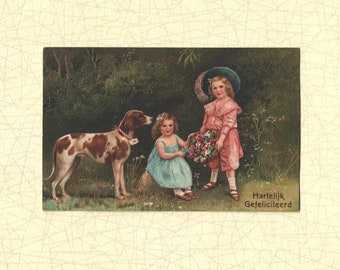 Anfang 1900 Postkarte mit Prägung | Spanielhund mit zwei kleinen Kindern