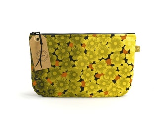 Groot Etui / Make-up Tasje - Groen Gebloemd - Handgemaakt Retro Tasje van Originele Jaren 70 Stof