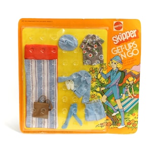 Vintage 1973 Skipper Des vêtements amusants pour les grands espaces ! Stock Get-Ups 'N Go Mattel 7715, ancien magasin de jouets