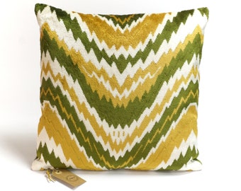 Velvet Pillow Cover - zig zag decor - 40x40 cm - 16x16 - one of a kind unique piece handmade by EllaOsix