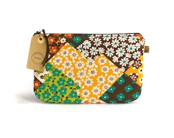 Grote Retro Pouch - Cosmetische tas - Make-uptas - Etui Handgemaakt van originele jaren 70 Vintage stof van EllaOsix