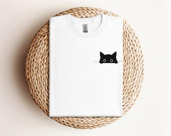 Katzen-Shirt, süßes Katzen-T-Shirt, schwarze Katzen-Shirt, Katze, die T-Shirt späht, coole Frau T-Shirt, Geschenk für Katzenliebhaber, Katzenmutter-Shirt, Katzentaschen-Grafik