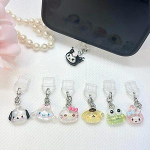 Colores transparentes y mate de Sanrio, tapón antipolvo para teléfono, tapones decorativos para iPhone, tipo C, puerto Lightning, Kuromi Cinnamoroll My Melody Hello Kitty