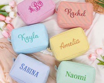 Personalized Seersucker Makeup Bag,Cosmetic Bag, Bridesmaid Gift bag,Bridal Party Gift,Makeup Organizer,Bridal Shower Gift,Travel makeup Bag