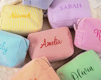 Personalized Seersucker Makeup Bag,Cosmetic Bag, Bridesmaid Gift bag,Bridal Party Gift,Makeup Organizer,Bridal Shower Gift,Travel makeup Bag