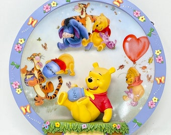 havin'a honey of a time "Winnie the Pooh Plate" - First issue in Hundred Acre Happiness