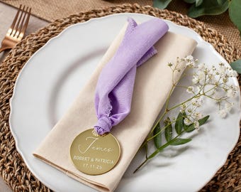 Acryl plaatskaarten met stoffen stroken, gegraveerde spiegel acryl gepersonaliseerde naaminstelling, gepersonaliseerde save-the-date-tags, minimalistische bruiloft