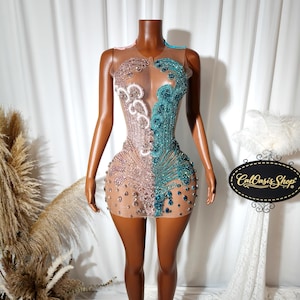 Vestido de aniversário curto com strass brilhantes: vestido de festa com decote redondo e sem mangas, rosa e azul com cristais