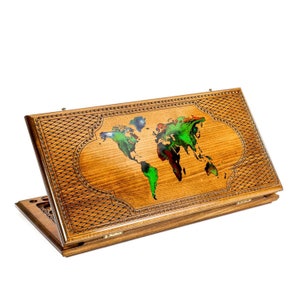 Backgammon hecho a mano, Mapamundi de epoxi, Tablero de madera, PERSONALIZADO