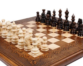 Handcrafted Chess Set with Personalization: Gift for Father