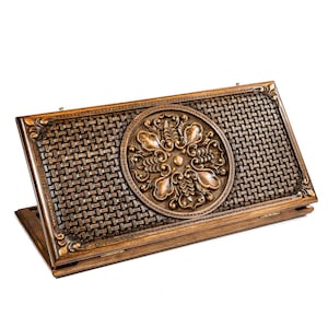 Luxury Wooden Backgammon Set - Ornamental