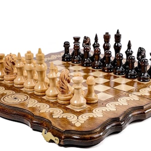 CHESS SET - Ornamental Classic With Eternity Sign, Wooden Chess Board / PERSONALIZED
