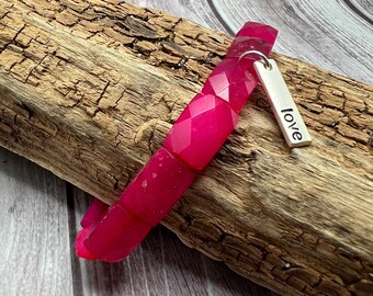 Ruby Moonstone Gemstone Beaded Bracelet with Charm - love, live, laugh, believe, dream