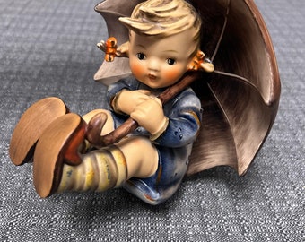 傘の少年／傘の少女　＃152／AB　２体セット　★フンメル　ドイツ・ゲーベル Umbrella Boy - HUM 152/A/0 HSC 69139093 - Hummel Gifts
