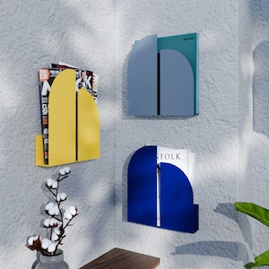 Modern Metal Floating Shelf: Minimalist Wall Organizer