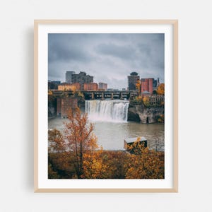 Impressão de Rochester, Arte de parede de Nova York, Arte emoldurada em cascata, Decoração de casa na cidade, Pôster de outono, Belas artes de arquitetura, Horizonte, Cênico, Natureza