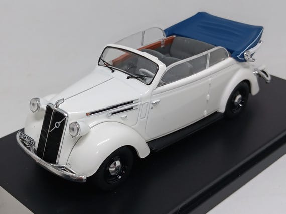 Volvo PV51 Cabriolet 1937 – IXO Premium X 1/43 – Blanc – Édition Limitée Neuve