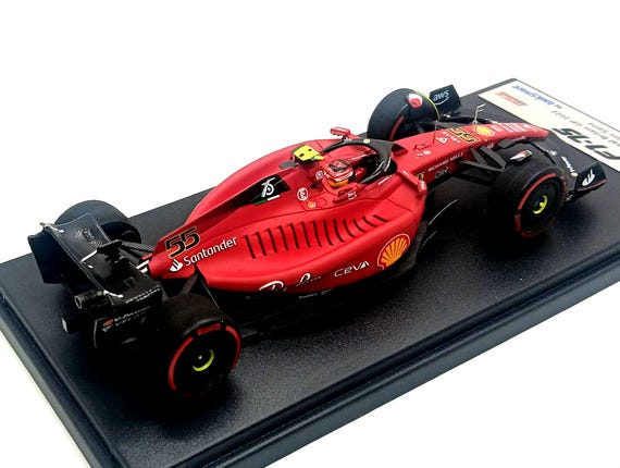 ルックスマート1/43 フェラーリ F1-75 サインツ2022 イギリス初優勝 1