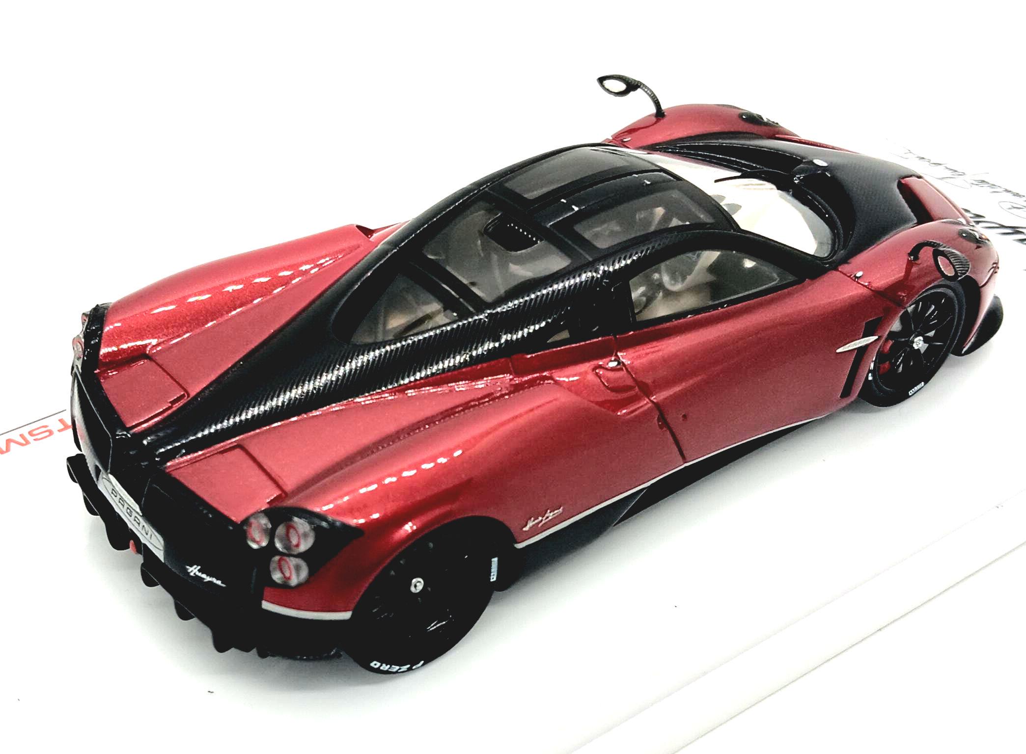 パガーニ ウアイラ パチェット テンペスタ (2016) モデルカー