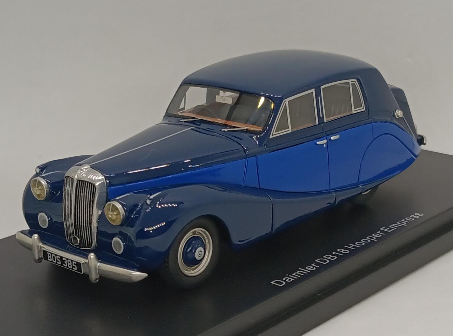 Miniature Daimler DB18 Hooper Empress 1951 – Matrix 1/43 Vert